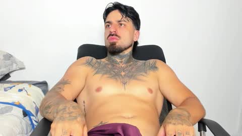 Enzo Aren online show from October 31, 2025, 12:22 am