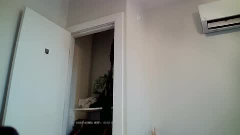 Snapshot of enzyme_ chatting on December 13, 2024, 5:54 pm enzyme_ online show from December 13, 2024, 5:54 pm