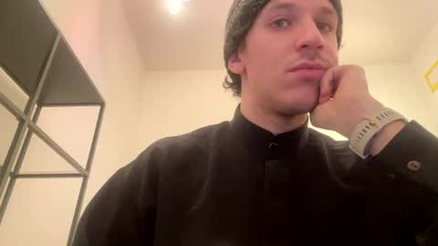 Snapshot of enzyme_ chatting on January 21, 2025, 5:09 pm enzyme_ online show from January 21, 2025, 5:09 pm