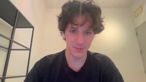 Snapshot of enzyme_ chatting on January 24, 2025, 4:17 pm enzyme_ online show from January 24, 2025, 4:17 pm