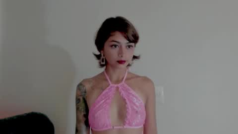 Leyla online show from March 5, 2025, 12:33 pm