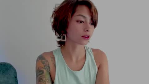 Leyla online show from March 5, 2025, 3:40 pm