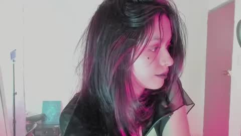 Snapshot of ephemeral_hot chatting on June 27, 2026, 12:22 pm Leyla online show from June 27, 2026, 12:22 pm