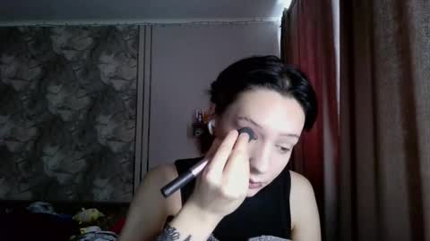 Snapshot of epifaniapaolino chatting on February 16, 2026, 9:16 am Lucy NEXT STREAM January 5 HNY online show from February 16, 2026, 9:16 am