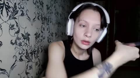 Snapshot of epifaniapaolino chatting on April 2, 2026, 8:12 am Lucy NEXT STREAM January 5 HNY online show from April 2, 2026, 8:12 am