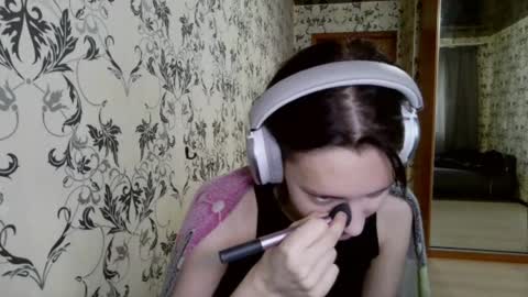 Snapshot of epifaniapaolino chatting on April 3, 2026, 10:46 am Lucy NEXT STREAM January 5 HNY online show from April 3, 2026, 10:46 am