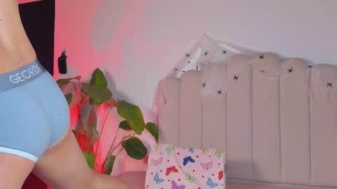 Snapshot of eragonbooy02 chatting on October 23, 2025, 6:39 pm Eragon online show from October 23, 2025, 6:39 pm