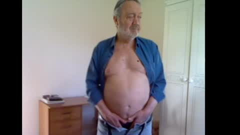 Snapshot of erasmus_d chatting on April 7, 2026, 4:51 pm erasmus_d online show from April 7, 2026, 4:51 pm