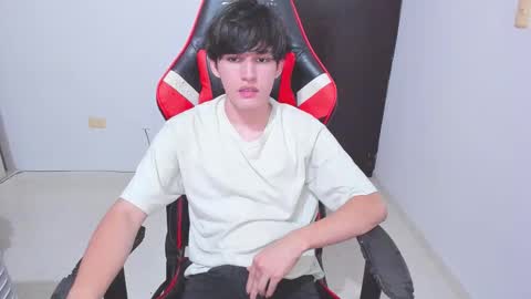 eren_tatakae online show from January 14, 2026, 2:50 am