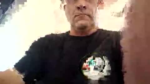 eric4698523103 online show from April 16, 2026, 9:50 pm