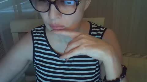 erica_lynn online show from April 15, 2026, 1:18 pm