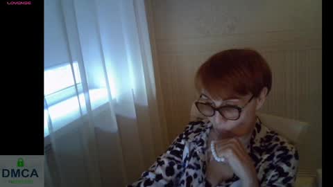 erica_lynn online show from May 15, 2026, 1:07 pm