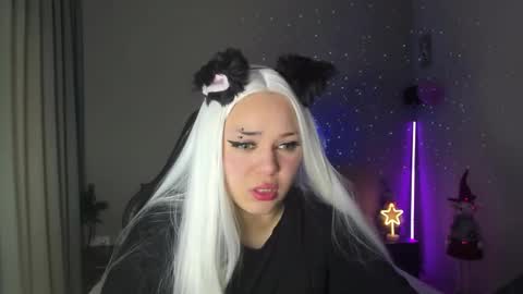 Snapshot of ericahoffman2 chatting on December 17, 2024, 8:34 am Erica online show from December 17, 2024, 8:34 am