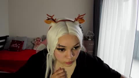 Snapshot of ericahoffman2 chatting on December 25, 2024, 11:11 am Erica online show from December 25, 2024, 11:11 am