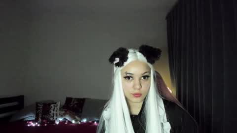 Snapshot of ericahoffman2 chatting on December 26, 2024, 5:19 pm Erica online show from December 26, 2024, 5:19 pm