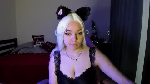 Snapshot of ericahoffman2 chatting on December 30, 2024, 1:36 pm Erica online show from December 30, 2024, 1:36 pm