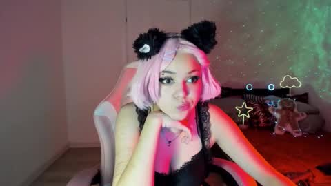 Snapshot of ericahoffman2 chatting on January 8, 2025, 2:25 am Erica online show from January 8, 2025, 2:25 am