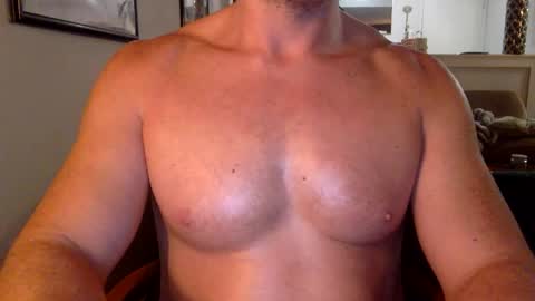 EricMuscle86 online show from March 18, 2026, 4:04 am