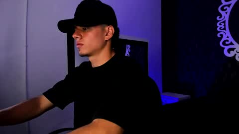 Erick  online show from April 14, 2026, 11:49 am