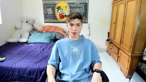 erick_de_rossee online show from April 8, 2026, 7:03 pm