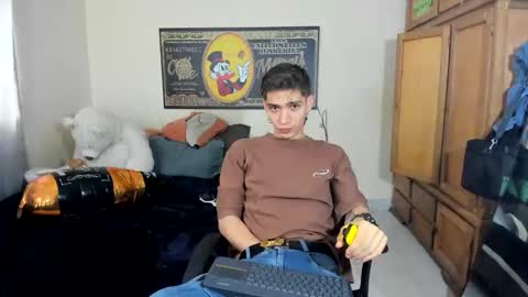 erick_de_rossee online show from April 13, 2026, 6:24 pm