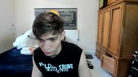 erick_de_rossee online show from June 23, 2026, 7:01 pm