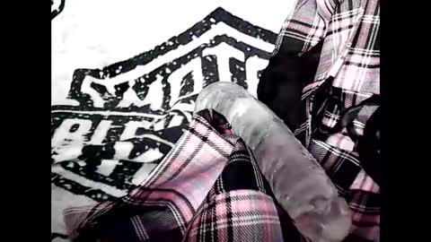 Snapshot of ericlechti chatting on September 25, 2025, 9:02 am ericlechti online show from September 25, 2025, 9:02 am