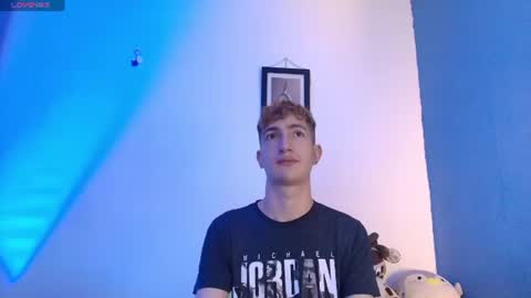 Snapshot of erik_golden_ chatting on June 13, 2026, 9:24 pm I am Erik online show from June 13, 2026, 9:24 pm