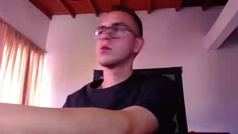 Erik rodriguez online show from September 25, 2025, 9:40 pm