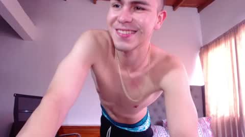 Snapshot of erik_rodriguez chatting on January 8, 2026, 2:41 pm Erik rodriguez online show from January 8, 2026, 2:41 pm