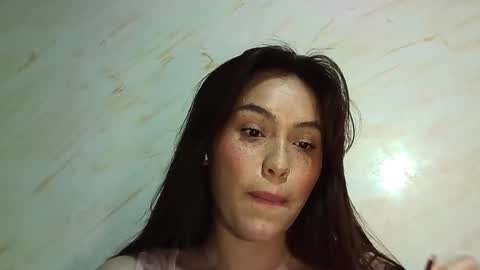 Snapshot of erika_depp chatting on May 21, 2026, 6:37 pm Erika online show from May 21, 2026, 6:37 pm