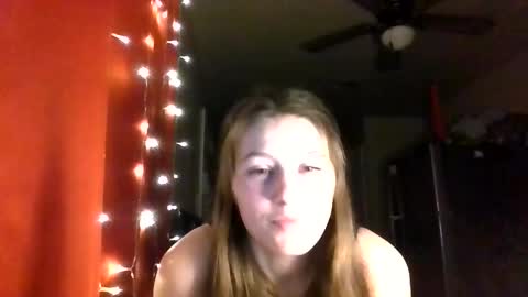 erika_joy28 online show from December 15, 2025, 7:12 am