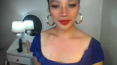 Snapshot of erika_madrigal chatting on September 17, 2025, 7:10 am erika_madrigal online show from September 17, 2025, 7:10 am