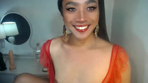 Snapshot of erika_madrigal chatting on September 21, 2025, 7:48 pm erika_madrigal online show from September 21, 2025, 7:48 pm