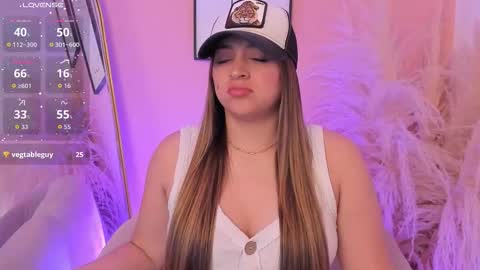 Erika Mendez online show from November 24, 2025, 8:19 pm