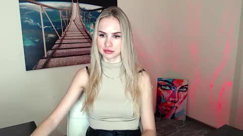 Erika online show from October 31, 2025, 12:50 pm