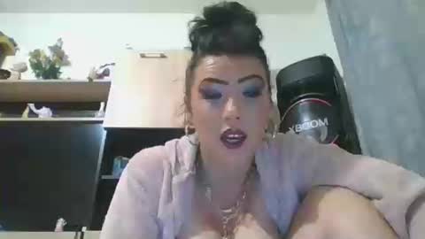 Snapshot of erikaguapa1989 chatting on May 30, 2026, 2:08 am erikaguapa1989 online show from May 30, 2026, 2:08 am
