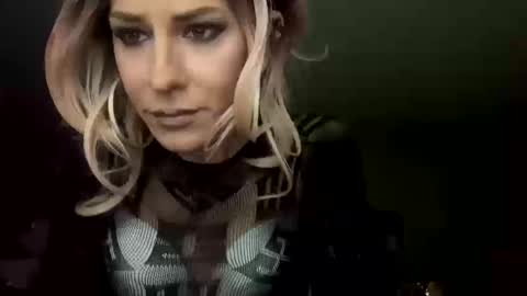 Snapshot of erikal0ve chatting on October 14, 2025, 11:33 am Erika Love online show from October 14, 2025, 11:33 am