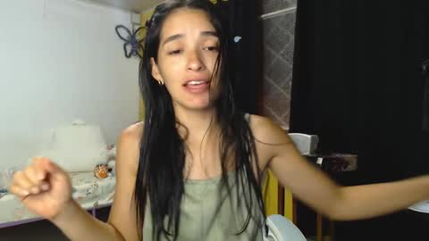 erina_1 online show from December 30, 2024, 3:03 am