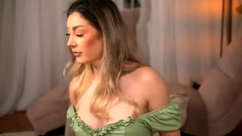 Snapshot of erisvesper chatting on July 15, 2026, 3:01 am Eris online show from July 15, 2026, 3:01 am