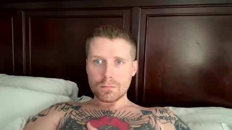 eriwat713 online show from March 1, 2025, 4:33 pm