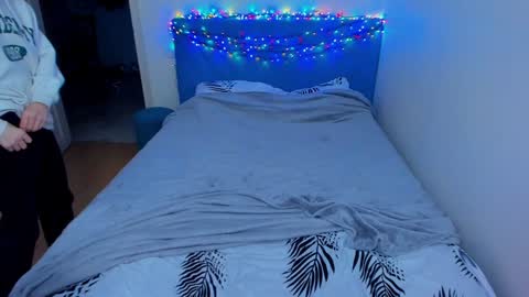 Max online show from December 22, 2024, 2:17 am