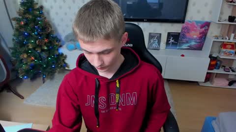 Max online show from January 8, 2025, 10:37 pm