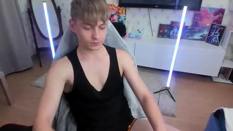 Max online show from September 21, 2025, 1:29 am