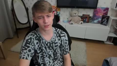 Max online show from September 26, 2025, 1:09 am