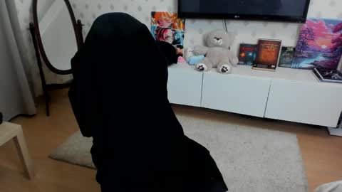 Max online show from November 1, 2025, 10:23 pm