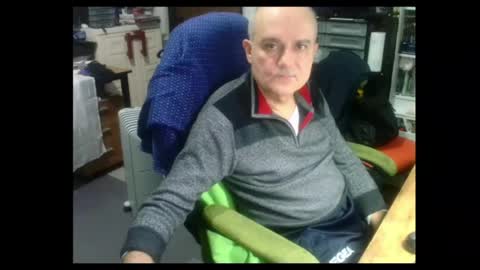Snapshot of ernello chatting on June 7, 2026, 6:11 pm ernello online show from June 7, 2026, 6:11 pm