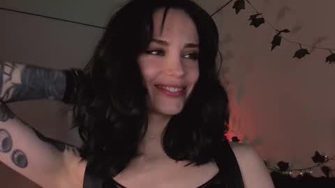 erohaze online show from October 31, 2025, 5:47 pm