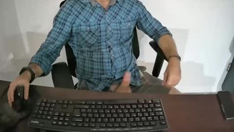 Eroskatt online show from January 30, 2025, 3:44 am