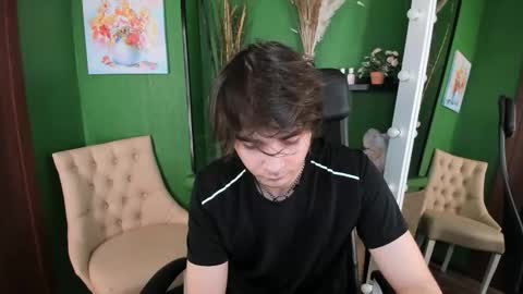 Snapshot of erospulse chatting on December 2, 2025, 1:50 pm Hanzo online show from December 2, 2025, 1:50 pm